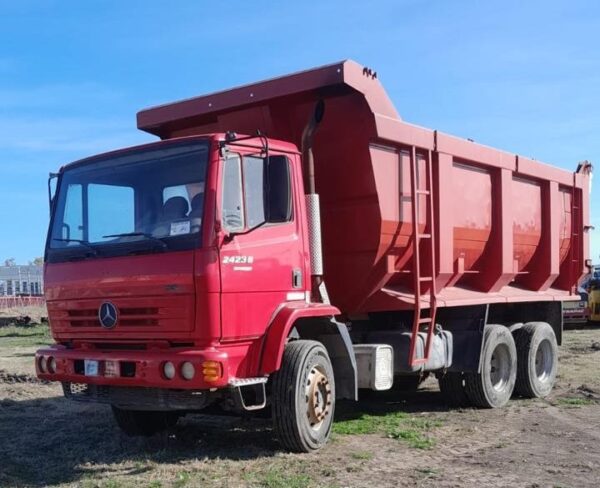 CAMION M. BENZ 2423 B - Imagen 2