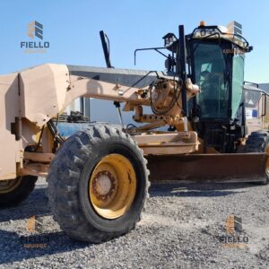 MOTONIVELADORA CATERPILLAR 140M INT. MN400003