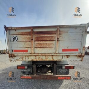 CAMIÓN VOLCADOR MERCEDES BENZ 1318