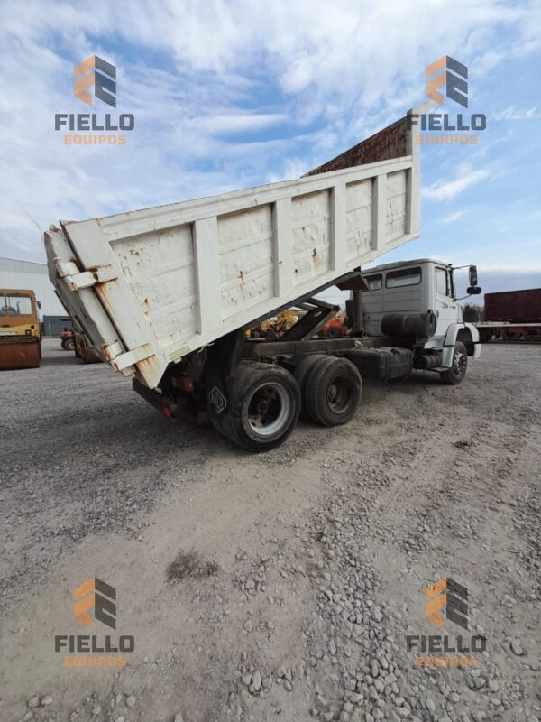 CAMIÓN VOLCADOR MERCEDES BENZ L1624 6X4 - Imagen 6