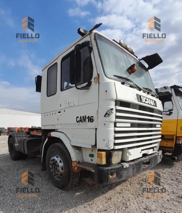 CAMIÓN TRACTOR SCANIA 113H 360