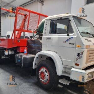 CAMIÓN VOLKSWAGEN PORTAVOLQUETE MODELO 13.180