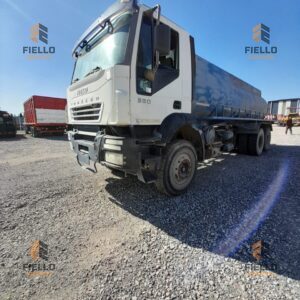 CAMION IVECO TRACKER 380 CON REGADOR